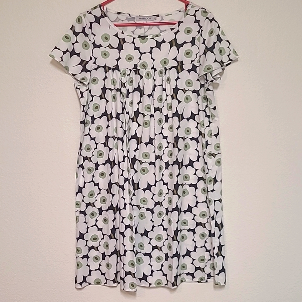 Misslook, L, Green and White dress